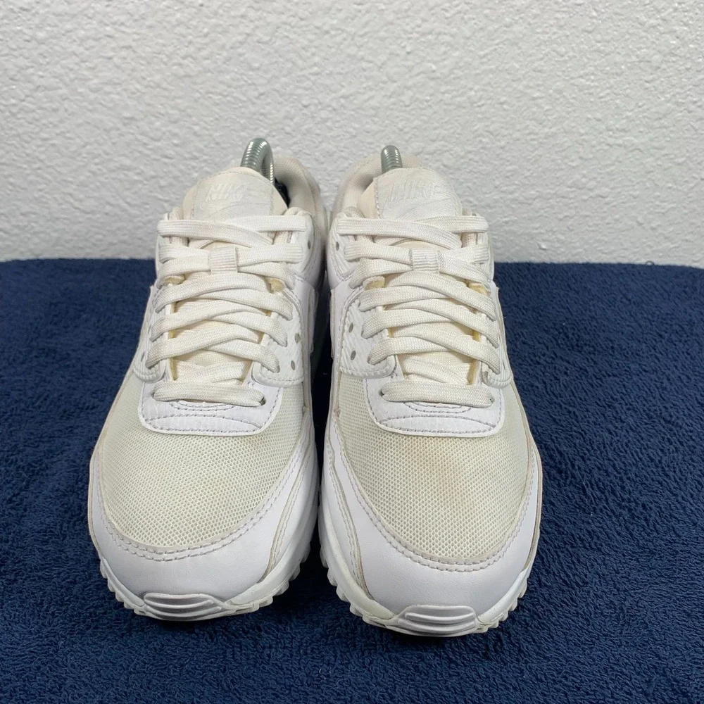 Nike Air Max 90 Womens Size 5.5 White Shoes Athletic Sneakers